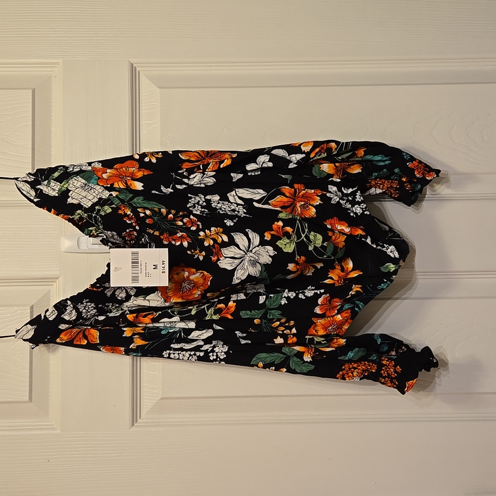 WOMEN'S MEDIUM OFF SHOULDER LONG SLEEVE CROP TOP FLORAL